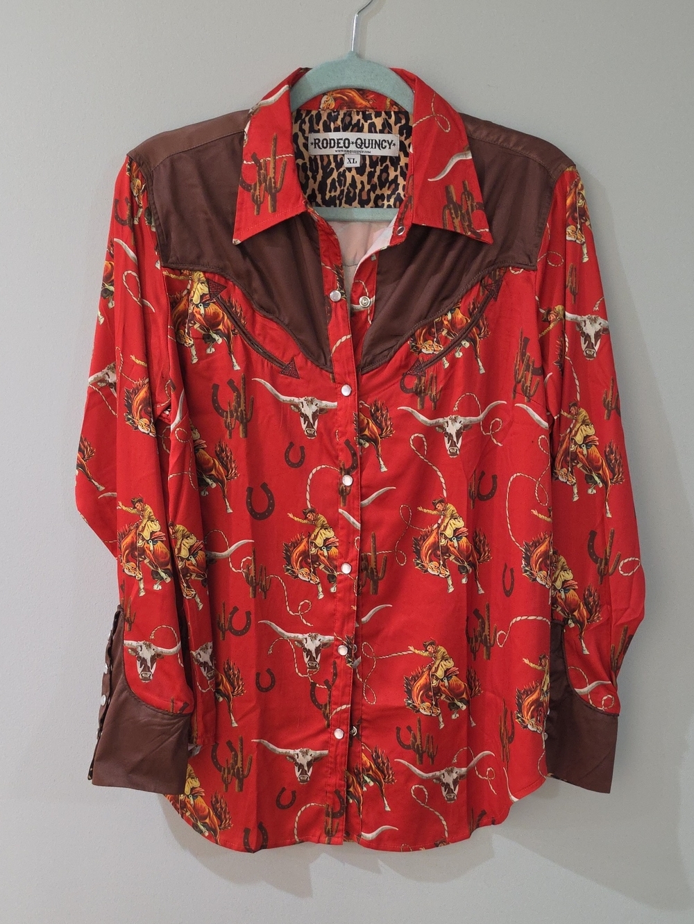 Women's Red Western-Print Button Down Shirt - Picture 2 of 6